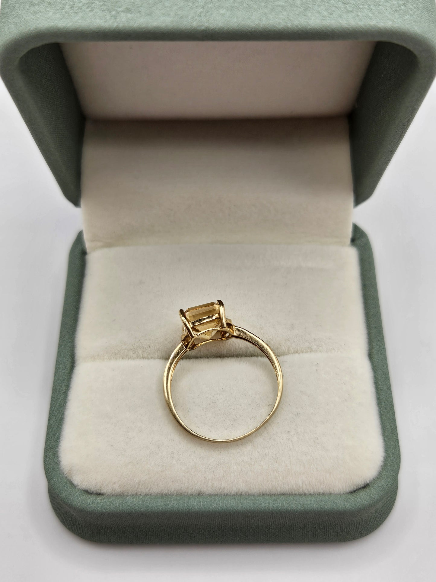 9ct gold citrine and diamond ring