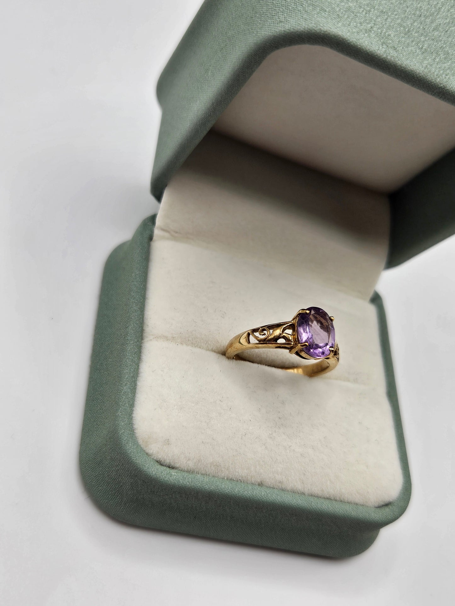 9ct gold amethyst ring