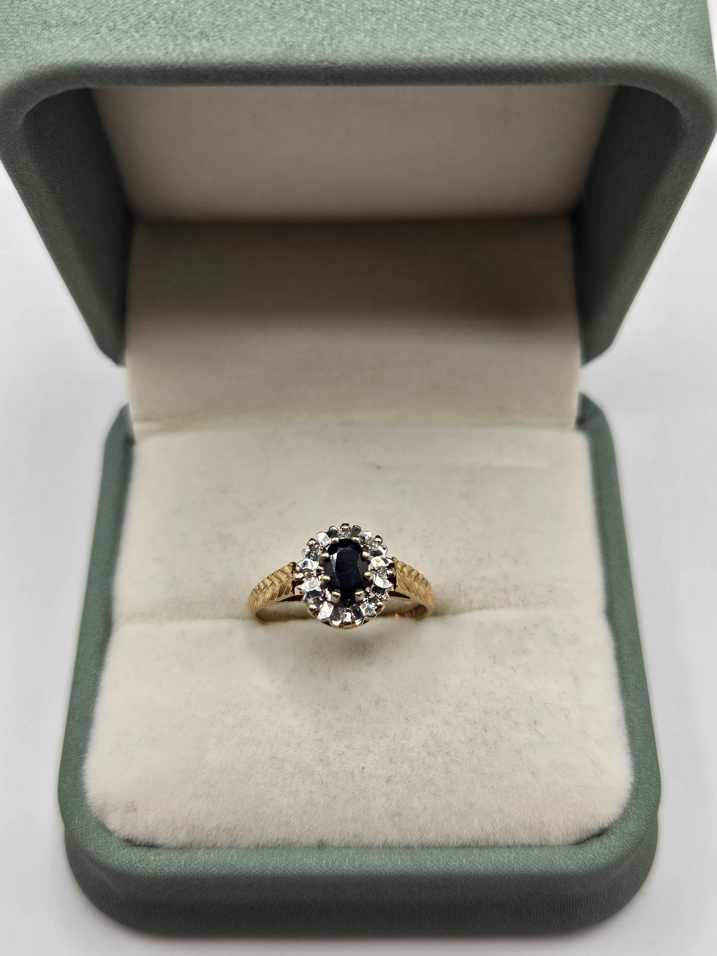 9ct gold sapphire and diamond ring