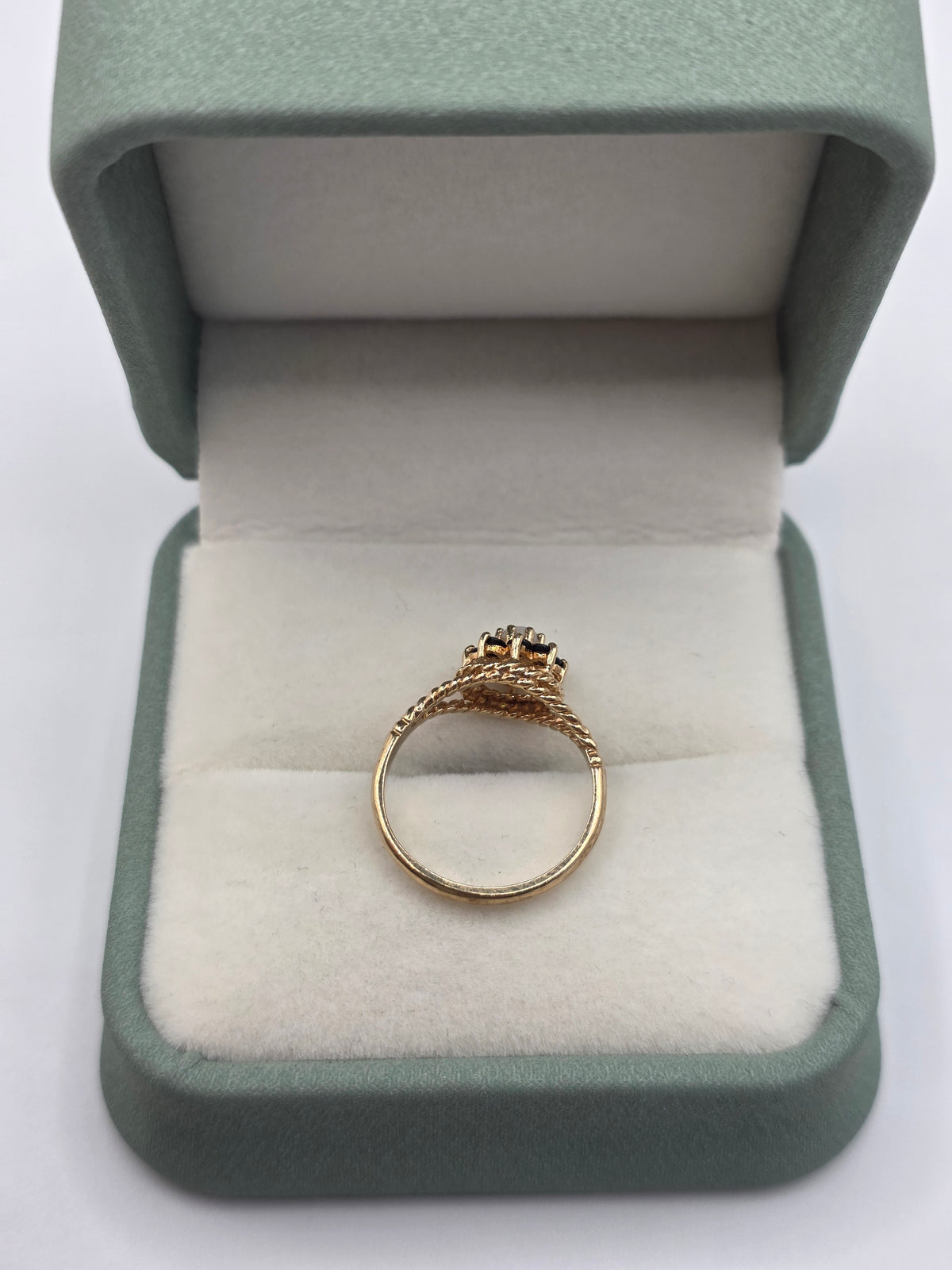 9ct gold opal and sapphire ring
