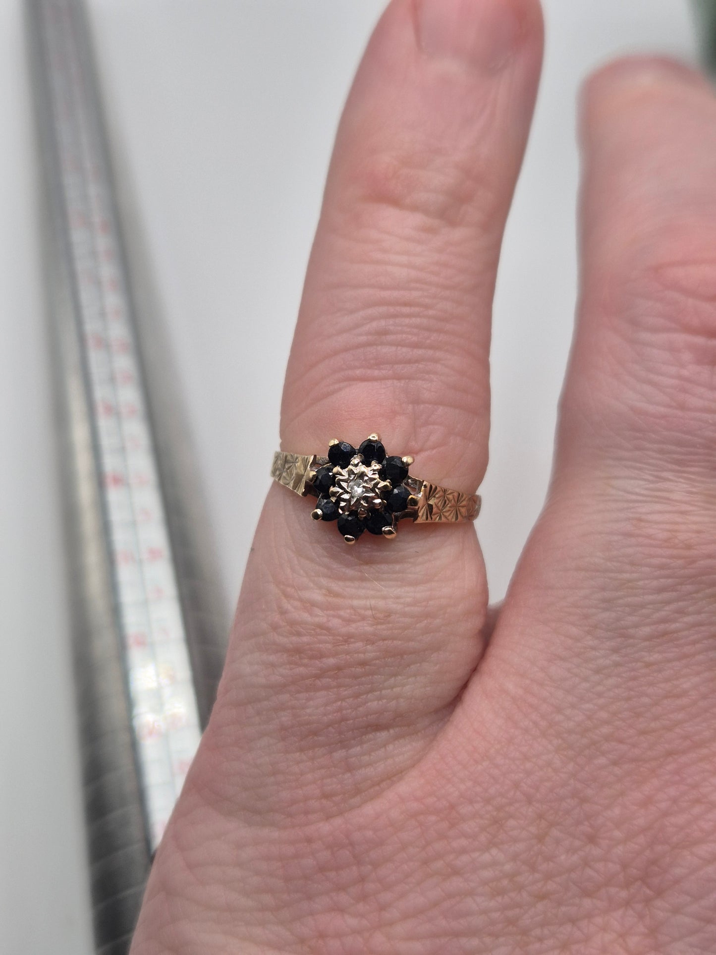 9ct gold sapphire and diamond ring