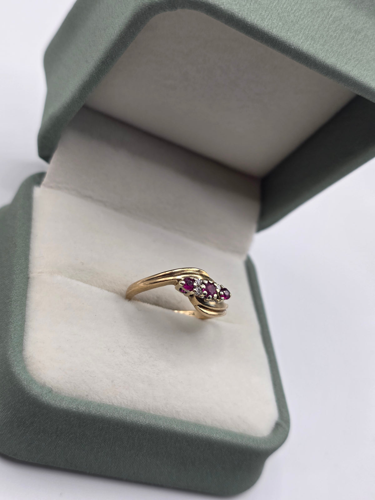 9ct gold ruby and diamond ring