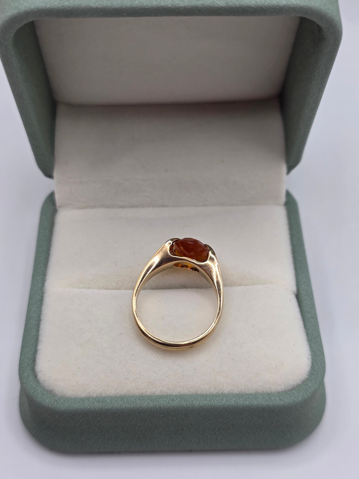 9ct gold citrine ring