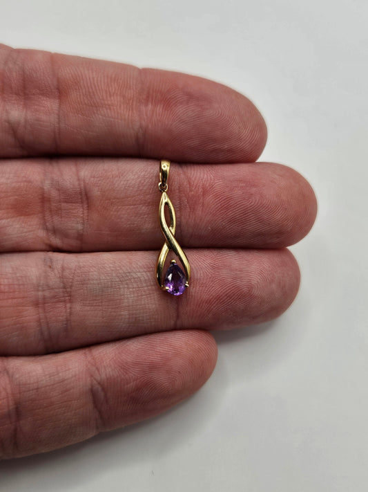 9ct gold amethyst pendant