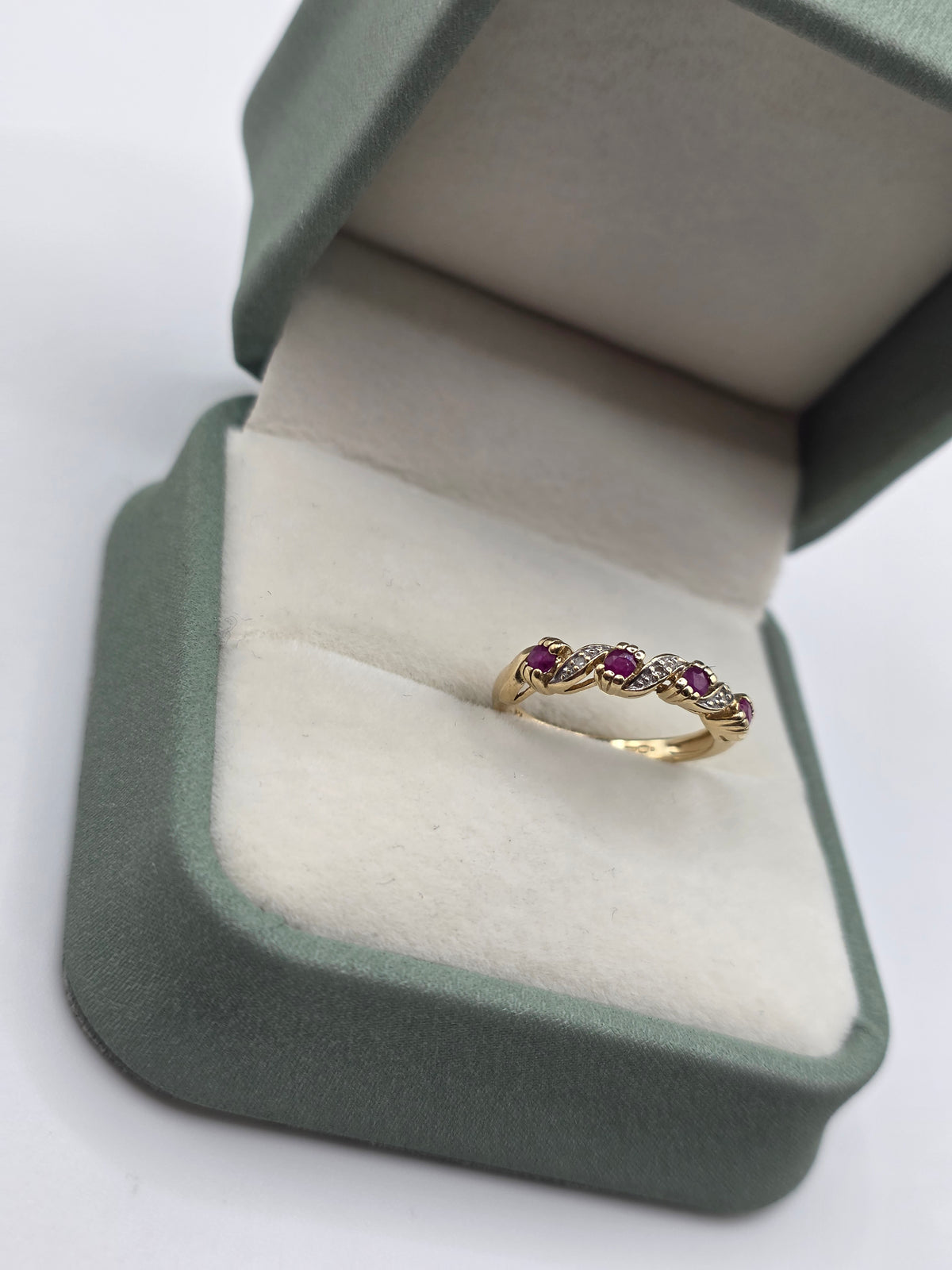 9ct gold ruby and diamond ring