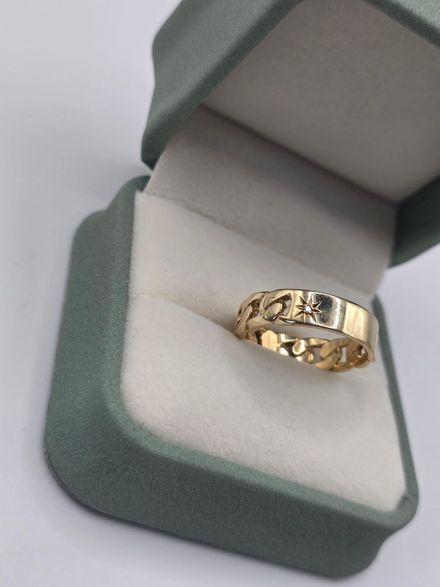 9ct gold diamond signet chain link ring