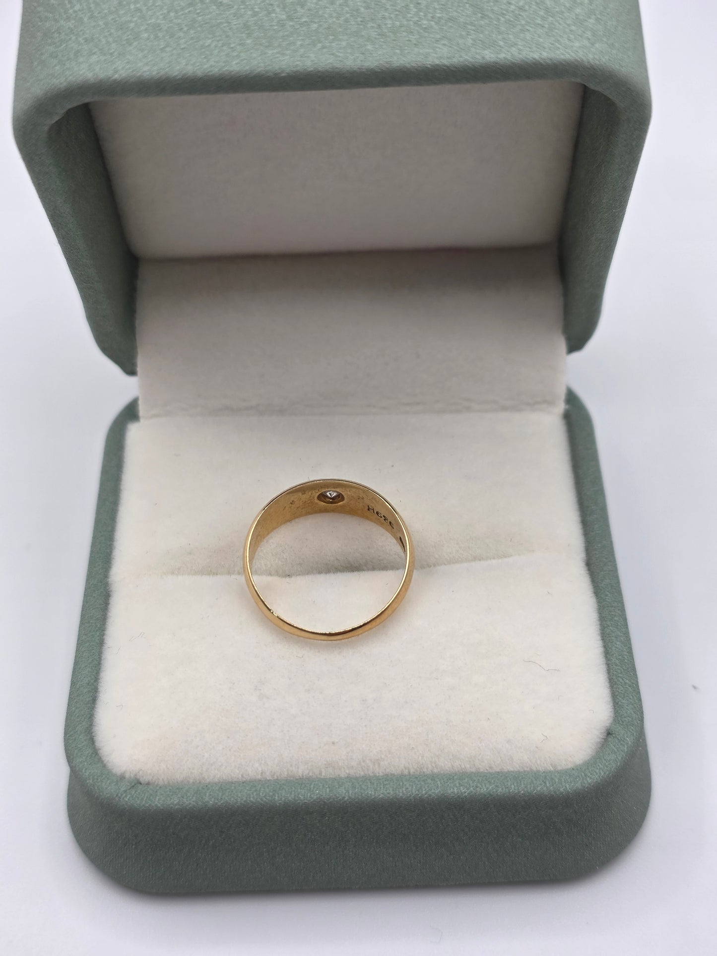 18ct gold cz gypsy ring