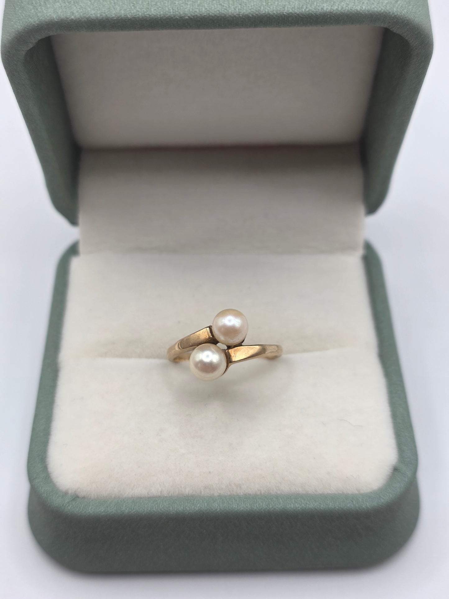 9ct gold pearl ring