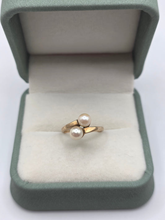 9ct gold pearl ring