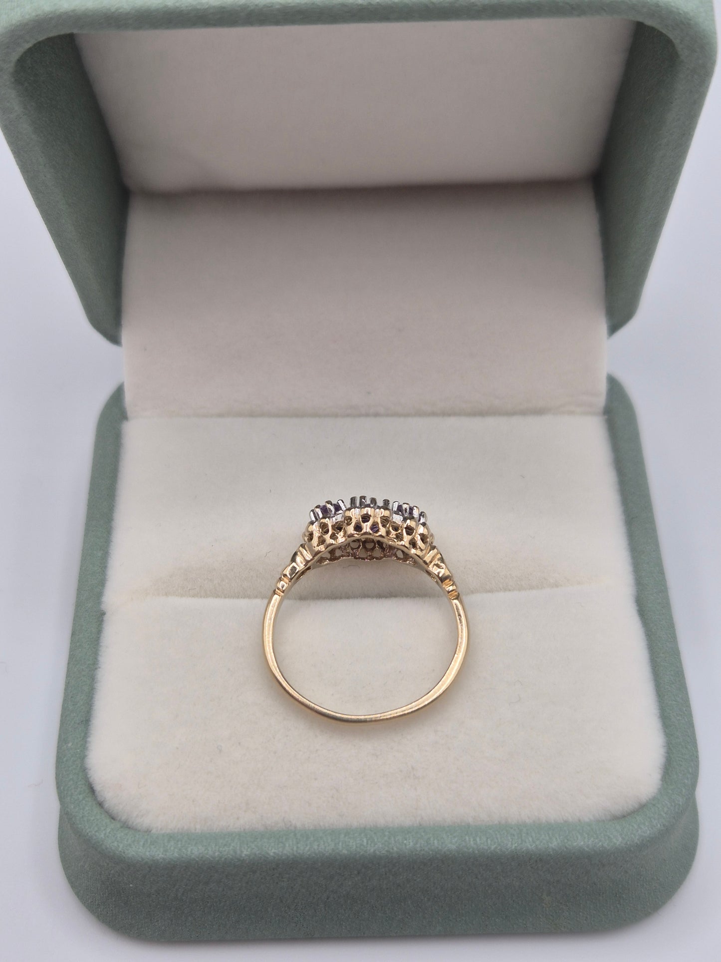 9ct gold amethyst and diamond ring