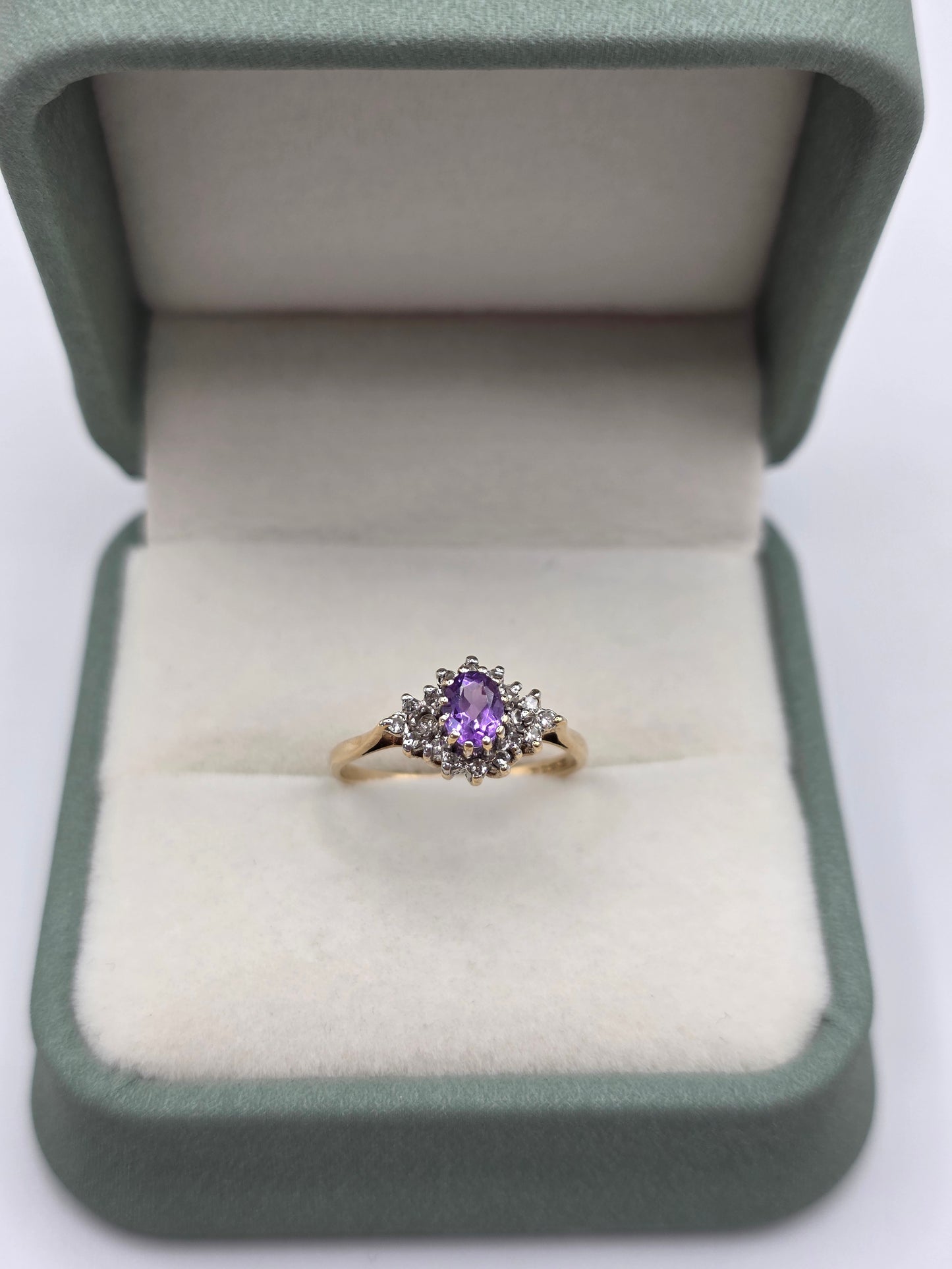 9ct gold amethyst and diamond ring