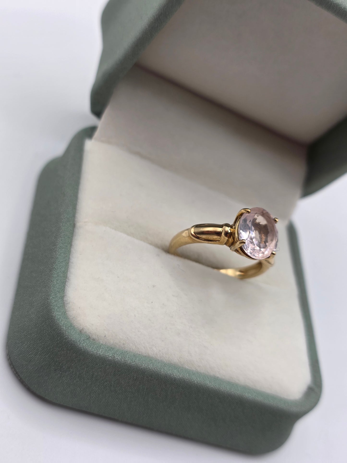 9ct gold morganite ring
