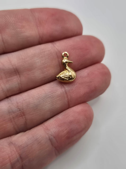 9ct gold swan charm