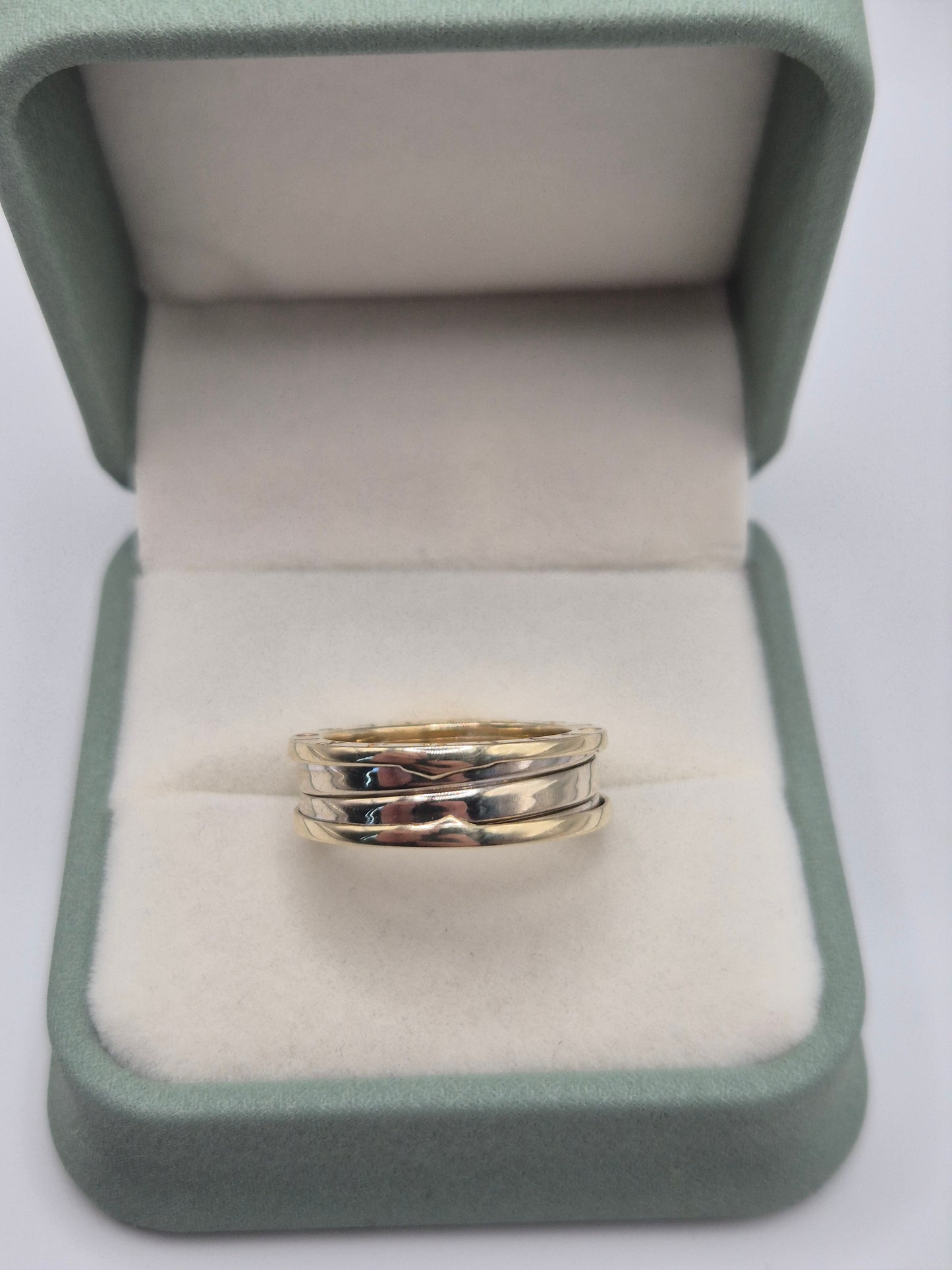 Heavy 14ct gold ring