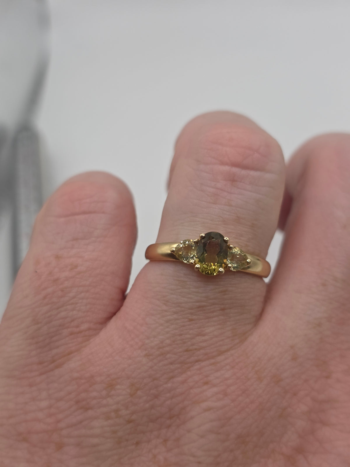9ct gold peridot and citrine ring