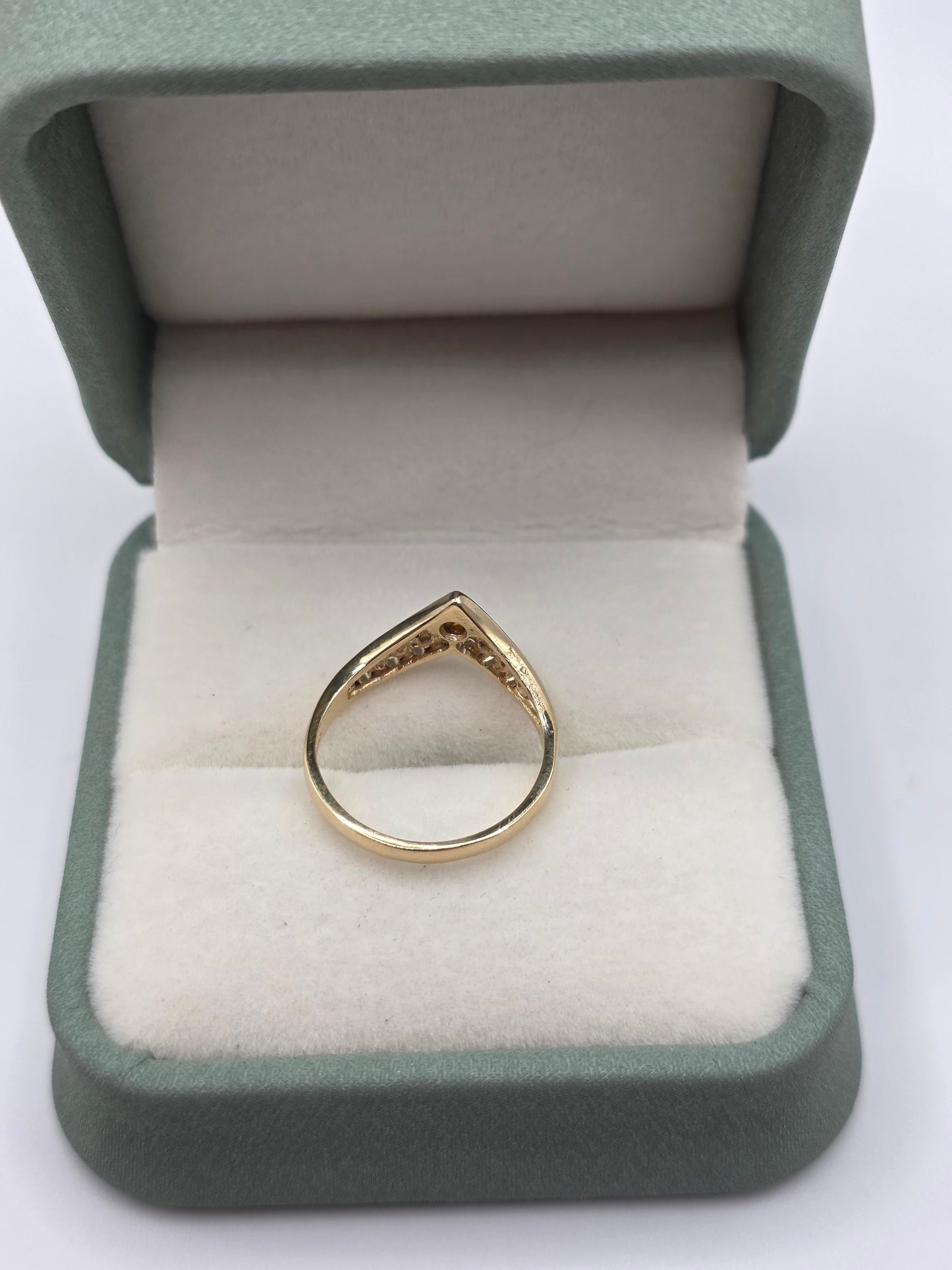 9ct gold citrine wishbone ring