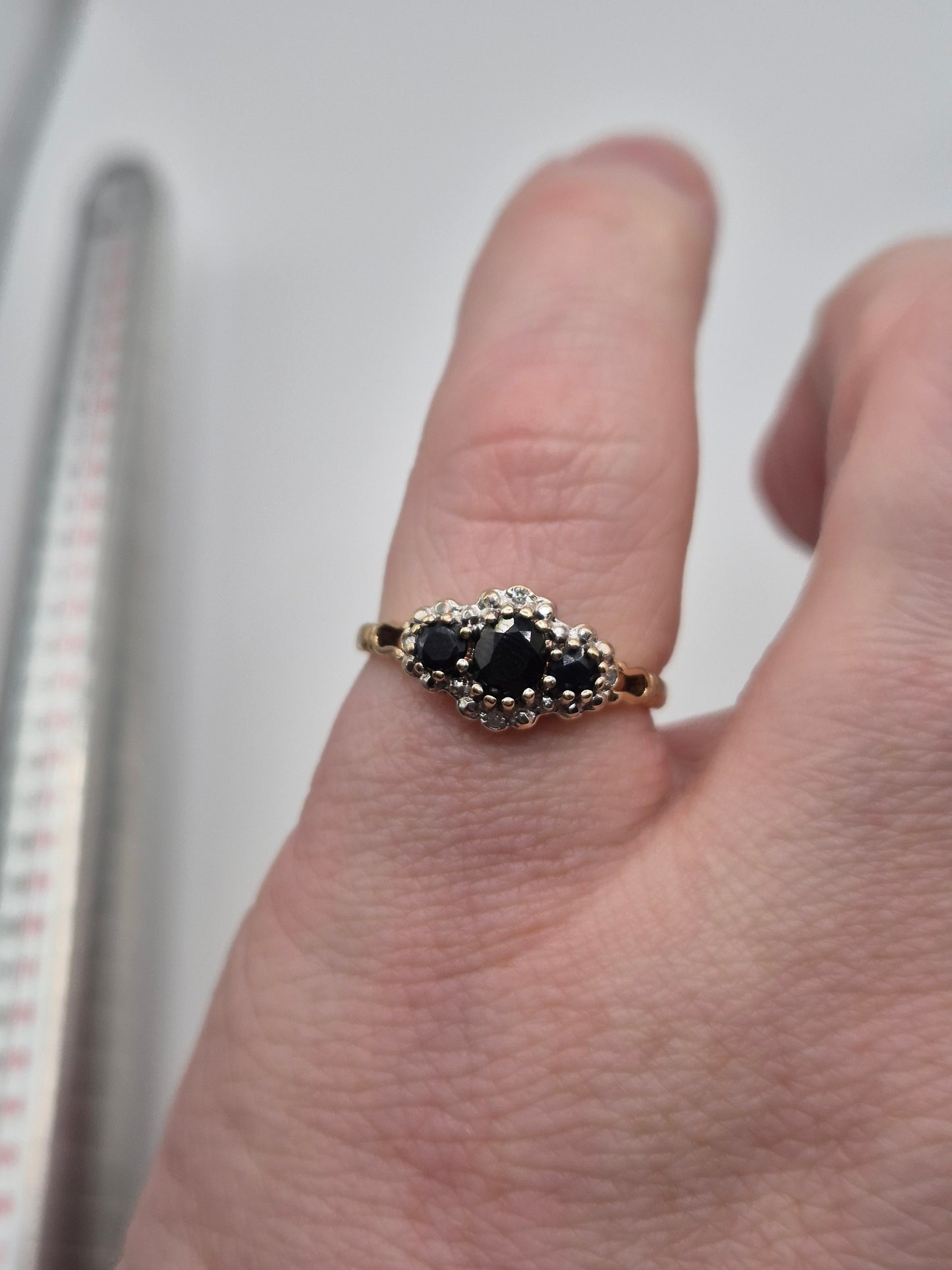 9ct gold sapphire and diamond ring