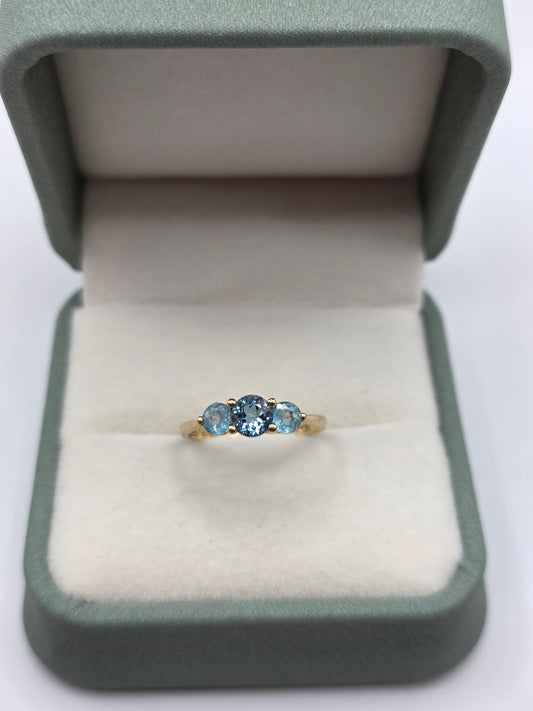 9ct gold topaz and blue cz ring
