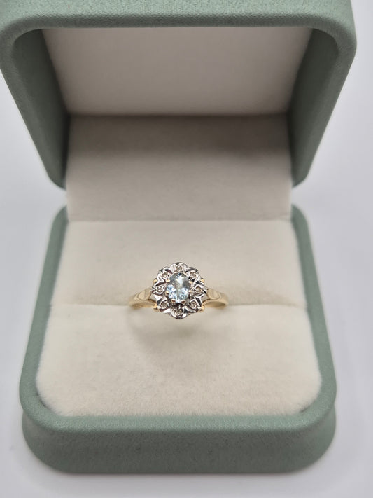 9ct gold topaz and diamond ring