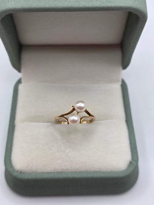 9ct gold pearl ring