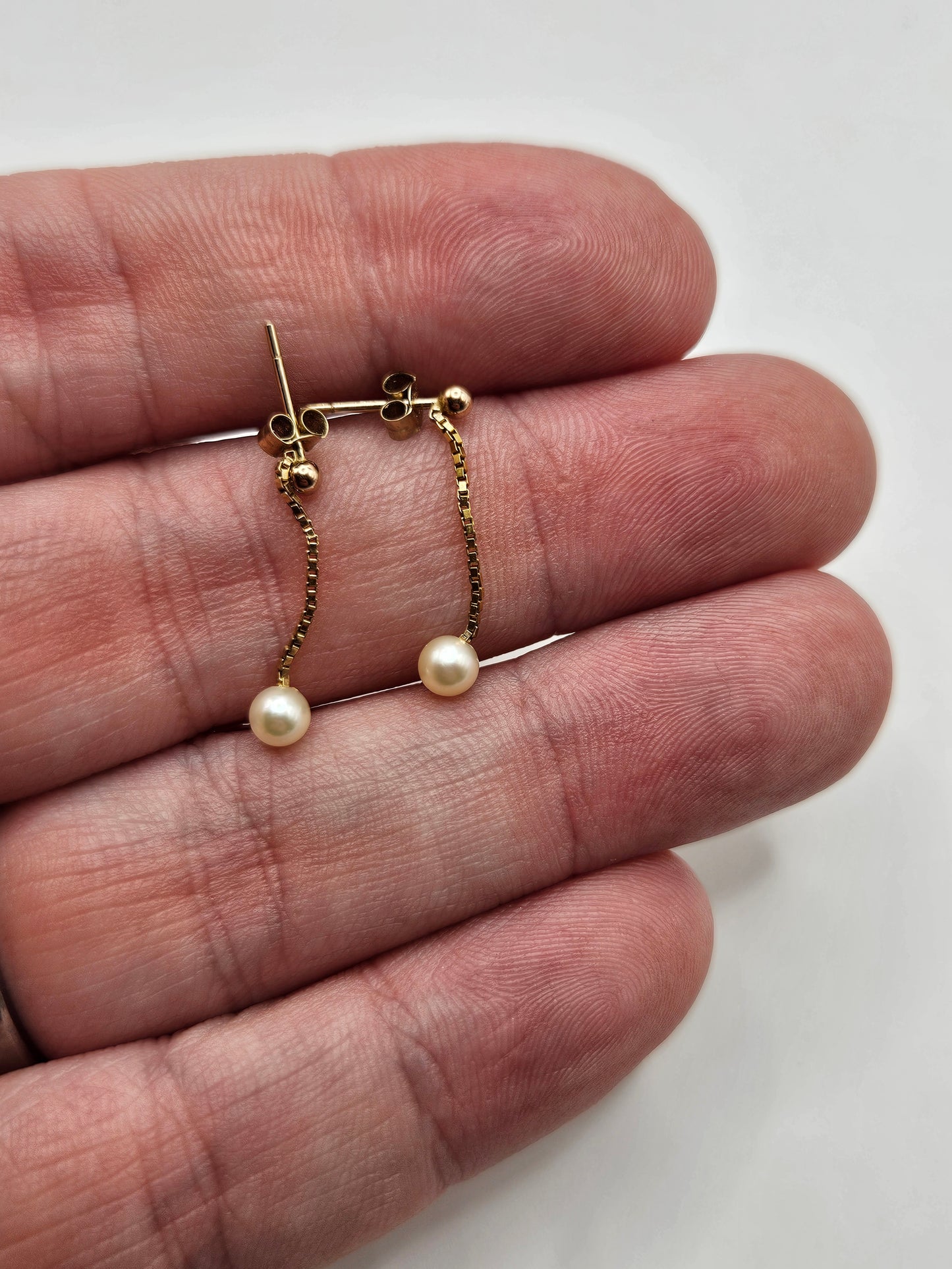 9ct gold box link pearl earrings