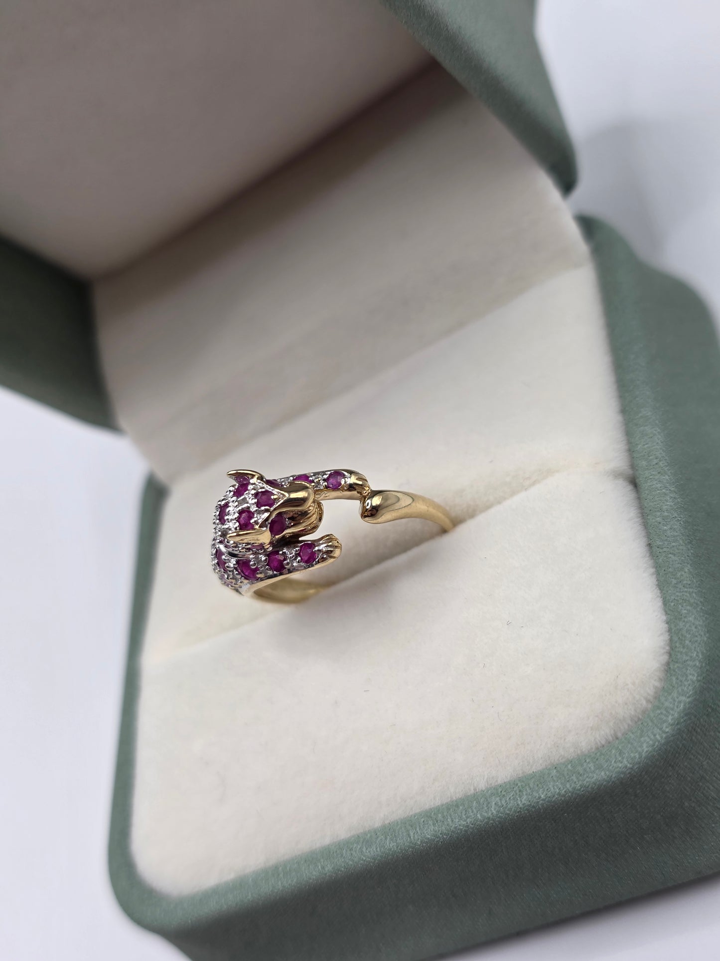 9ct gold Ruby and diamond panther ring