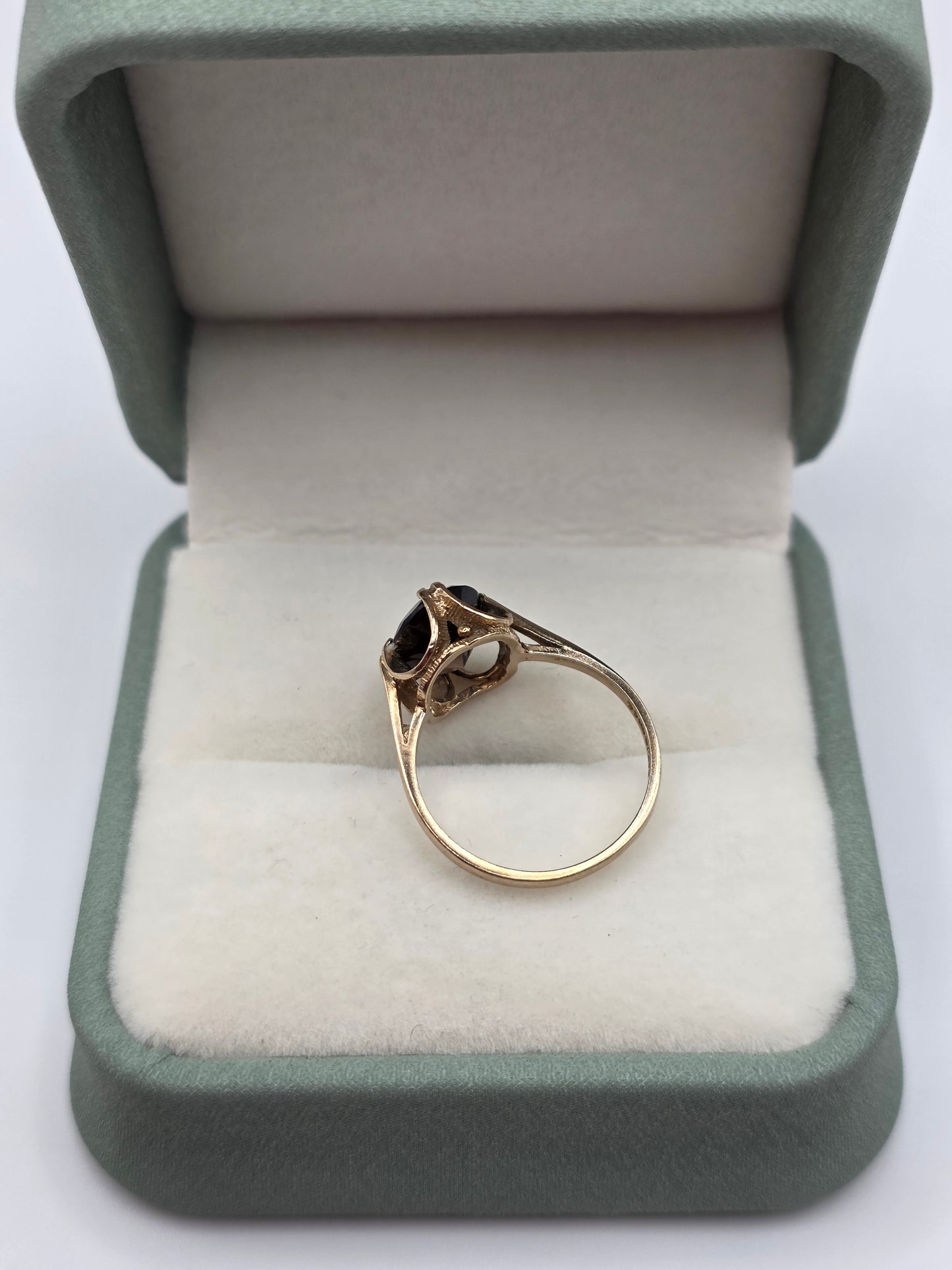 9ct gold smokey quartz ring