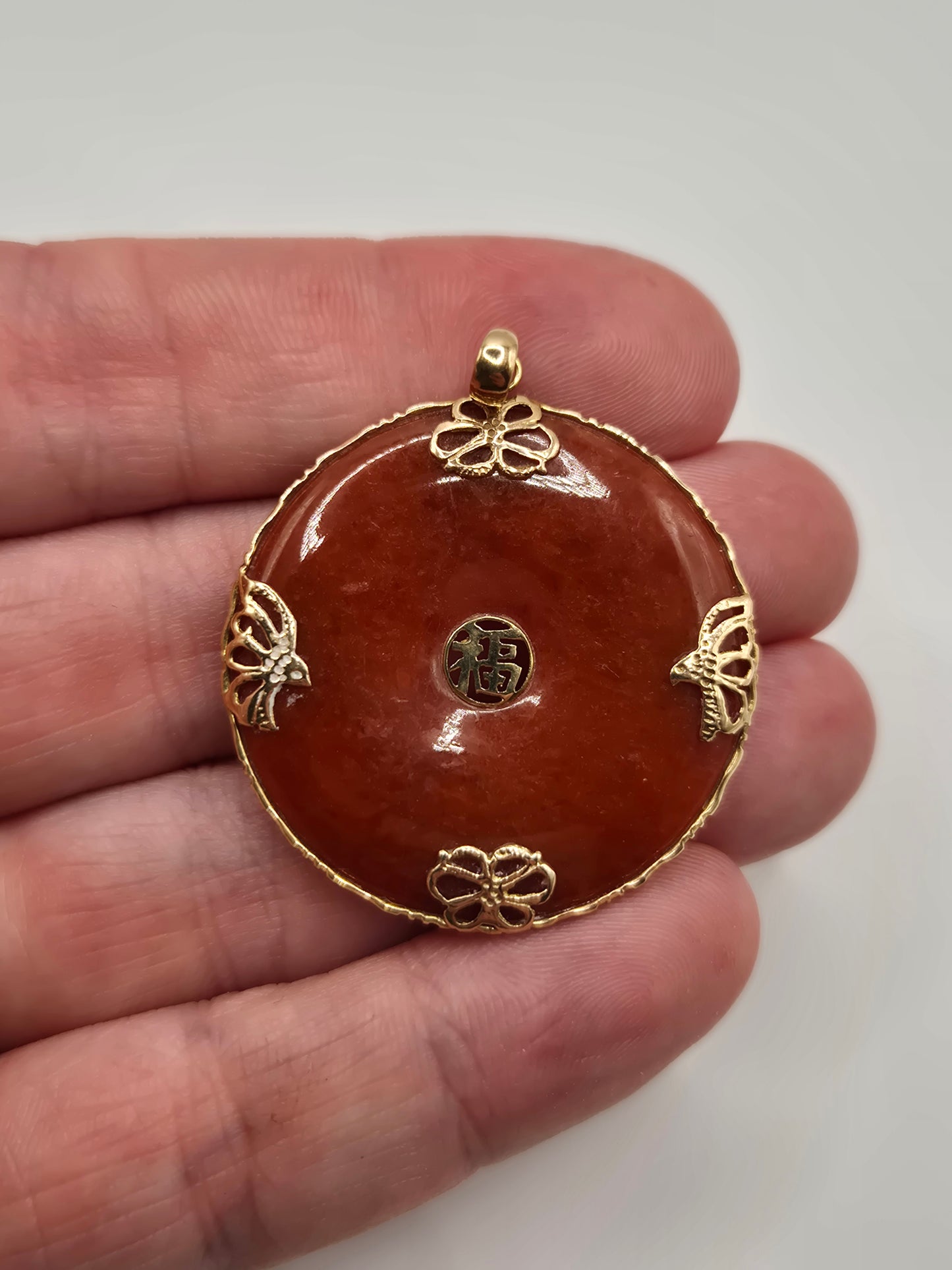 14ct gold jade pendant