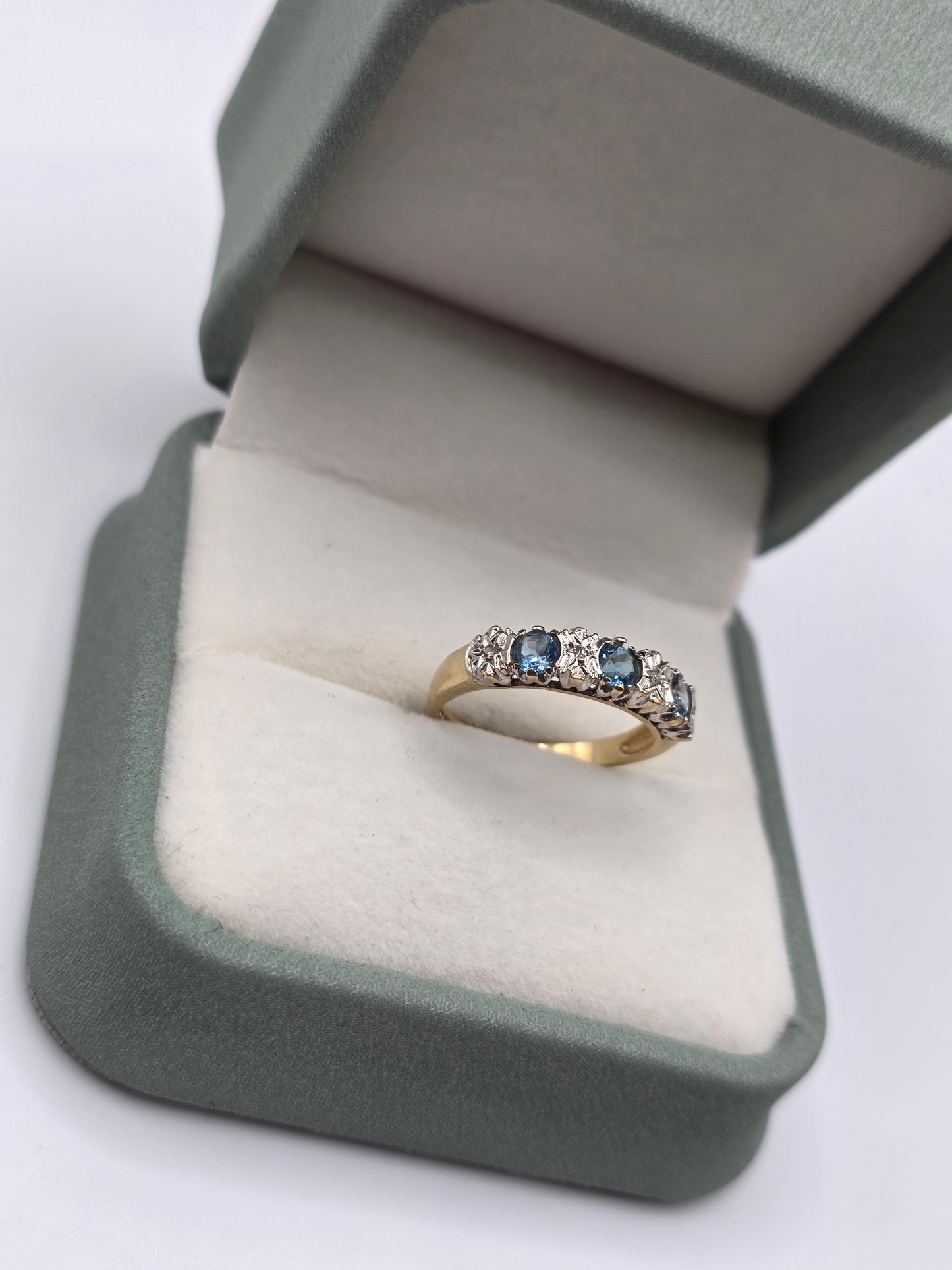 9ct gold topaz and diamond ring
