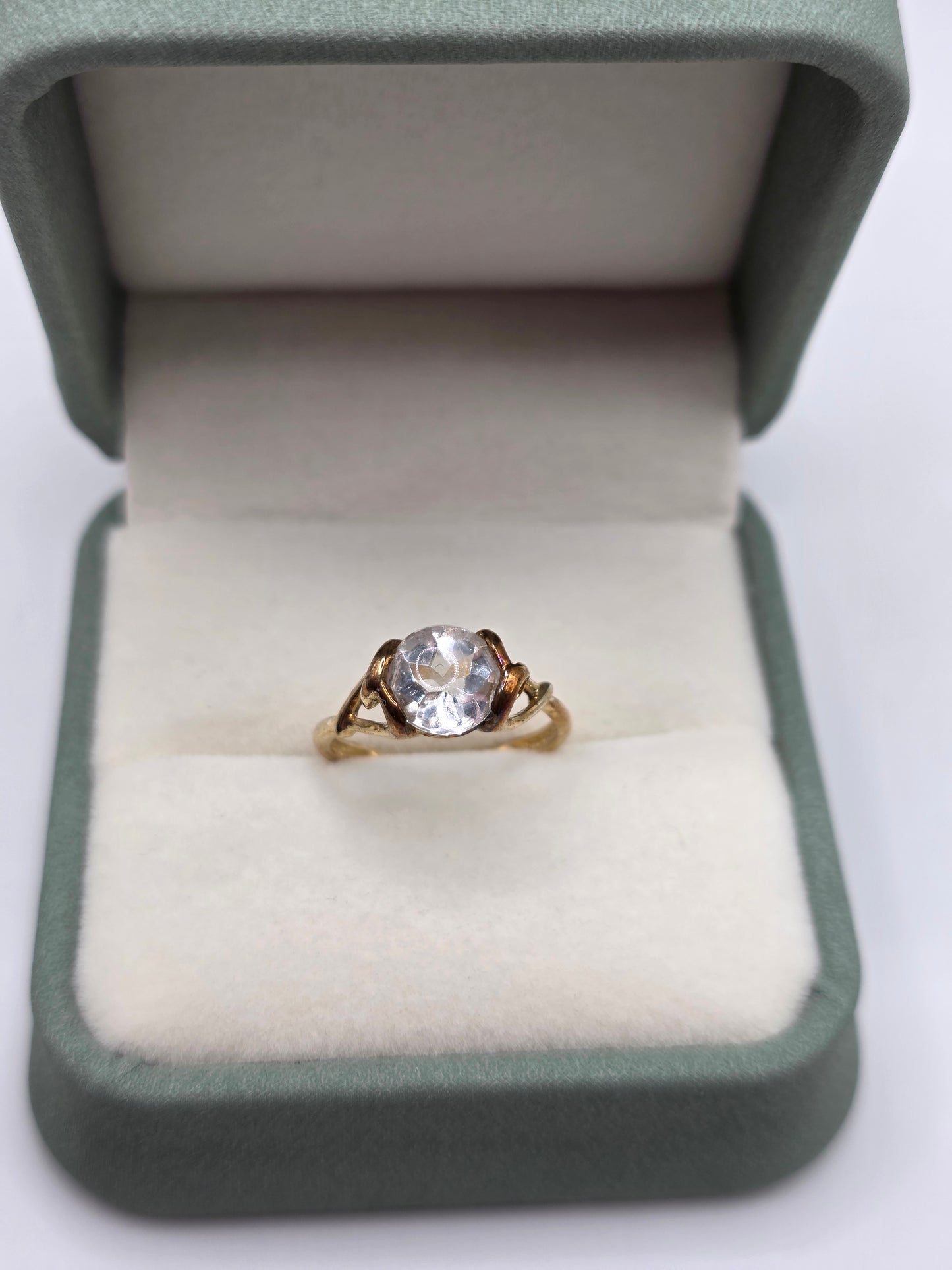 9ct gold rock crystal ring