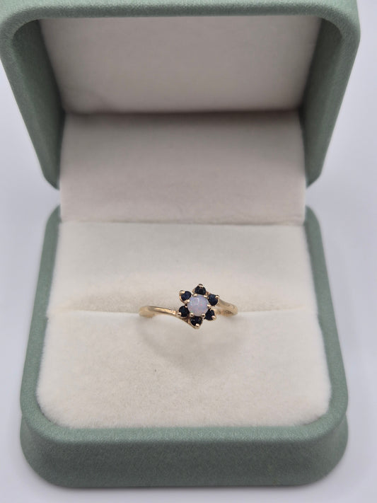 9ct gold opal and sapphire ring