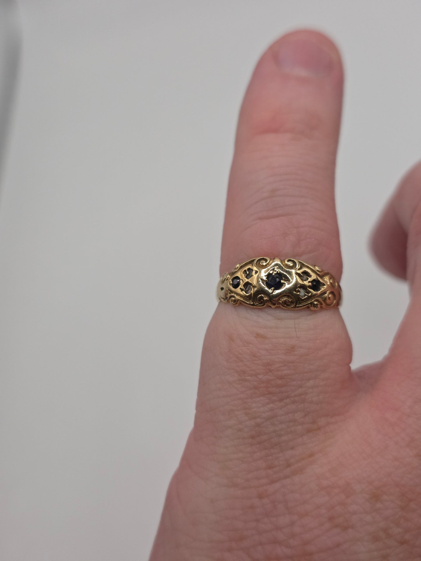 9ct gold sapphire and diamond gypsy ring