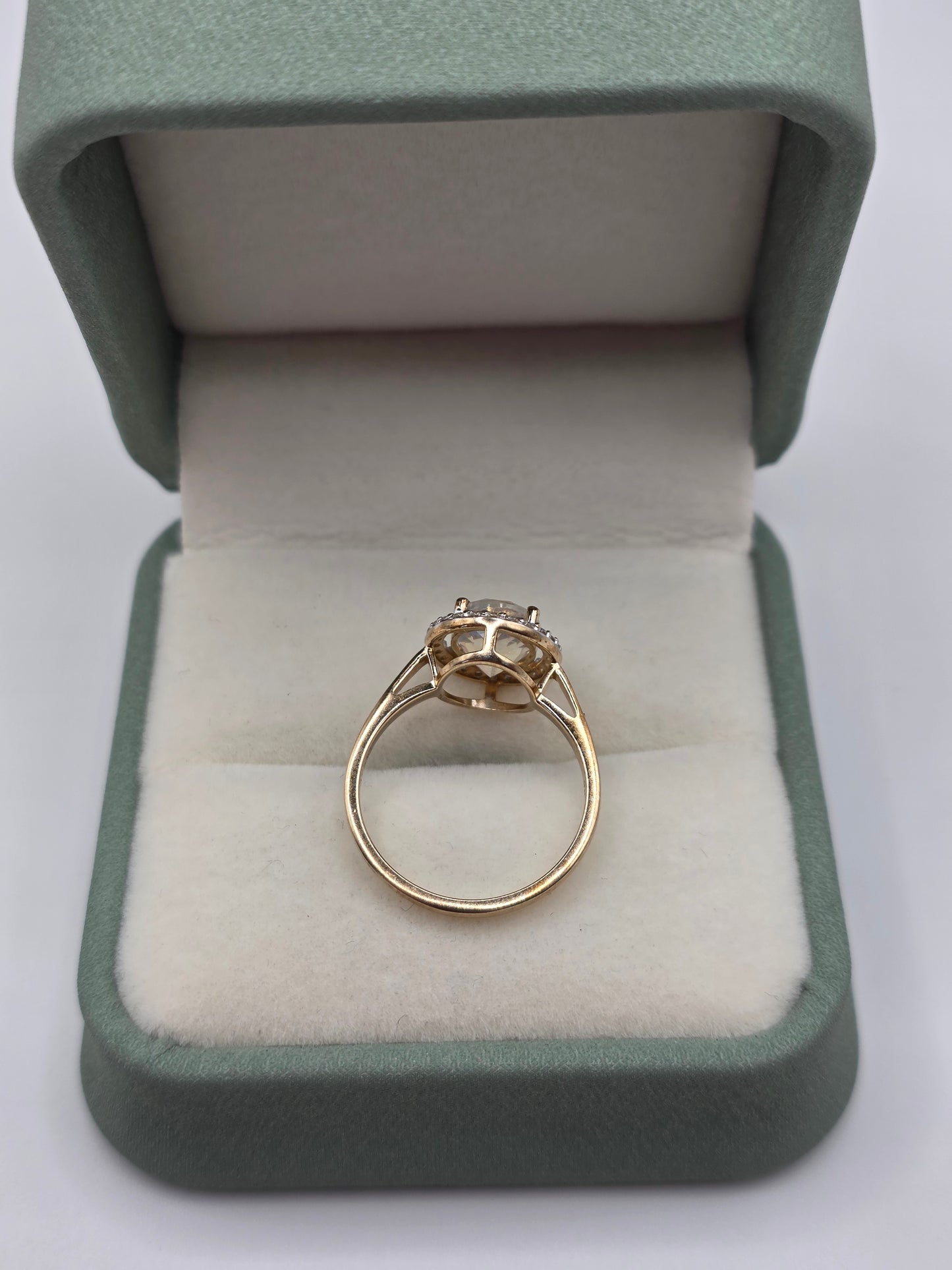 9ct gold topaz and zircon ring