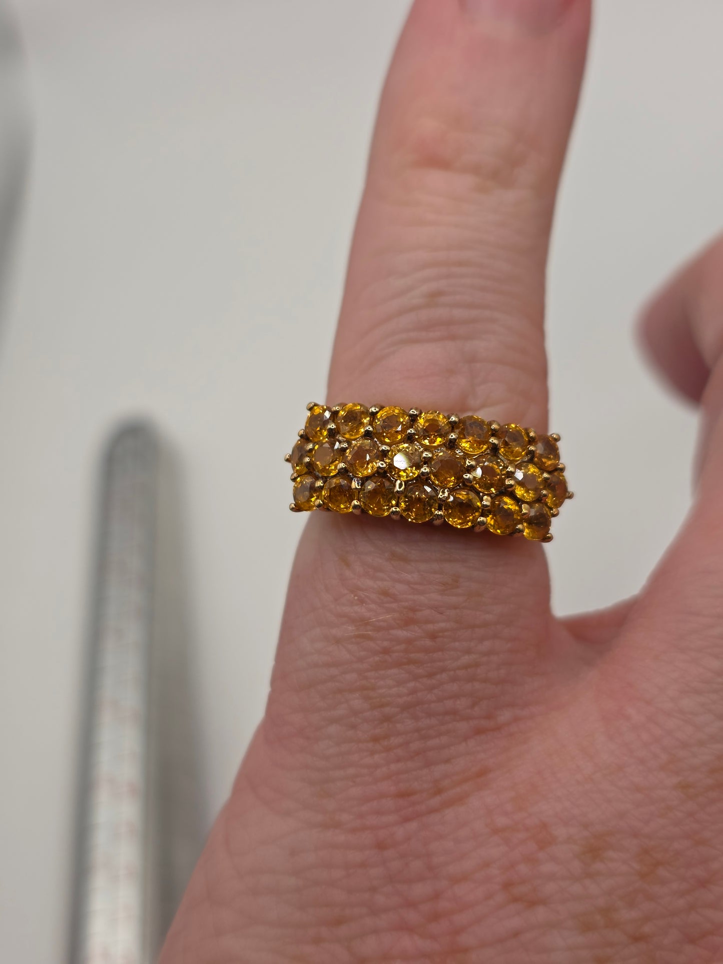 9ct gold yellow topaz ring