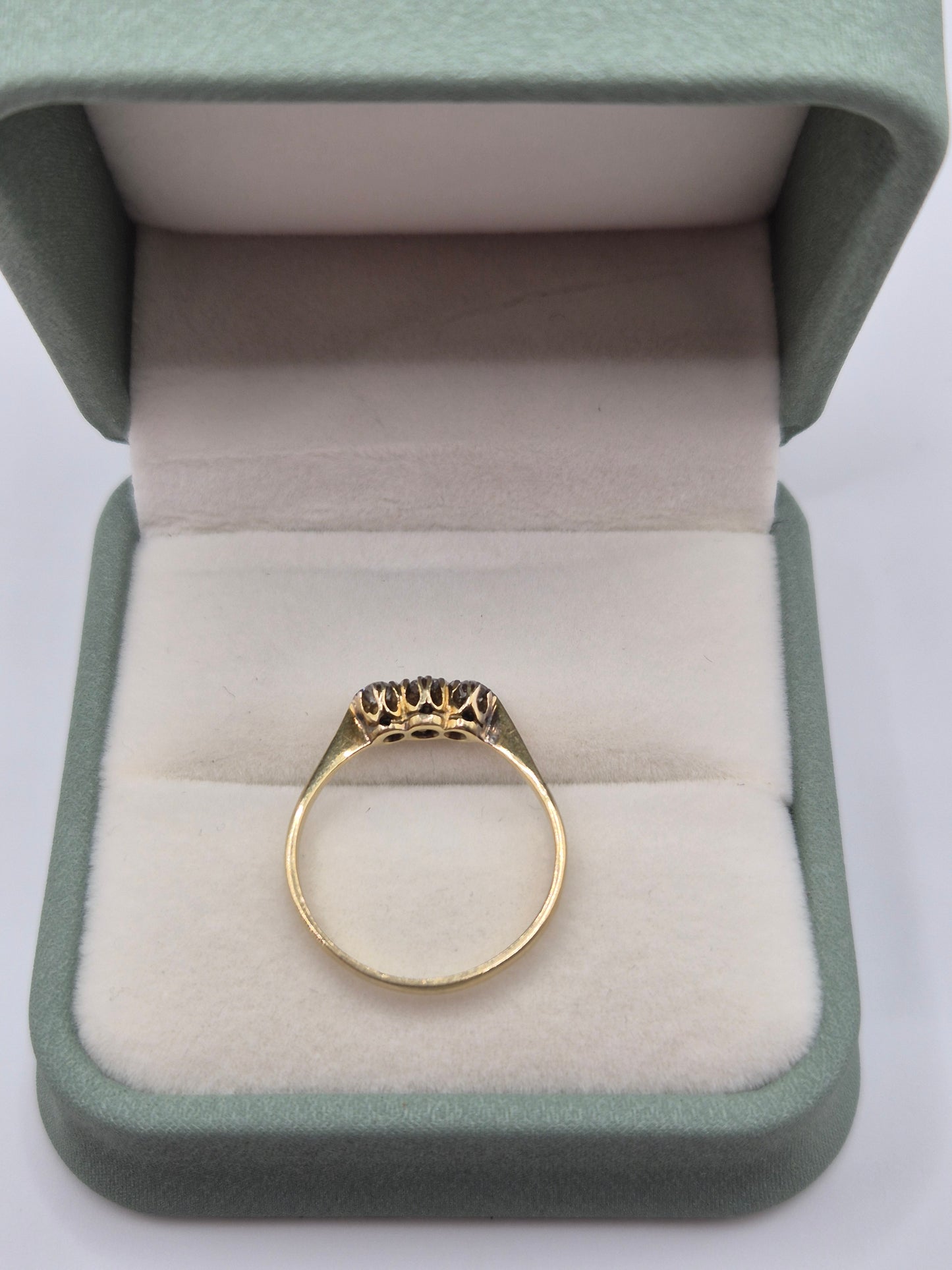 18ct gold diamond ring
