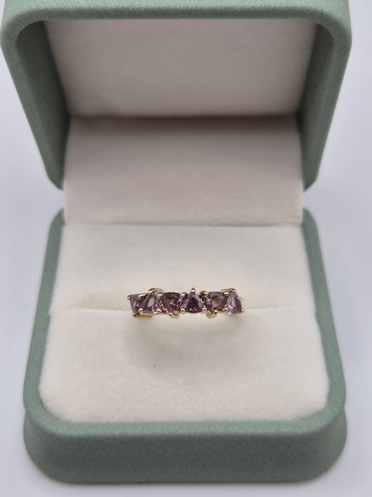 Heavy 9ct gold quartz ring