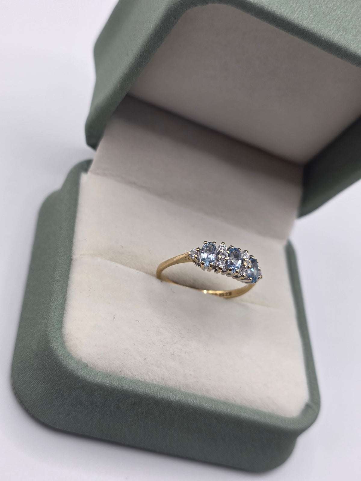 9ct gold topaz and zircon ring