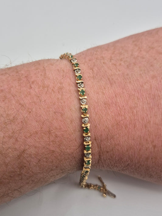 9ct gold emerald and diamond bracelet