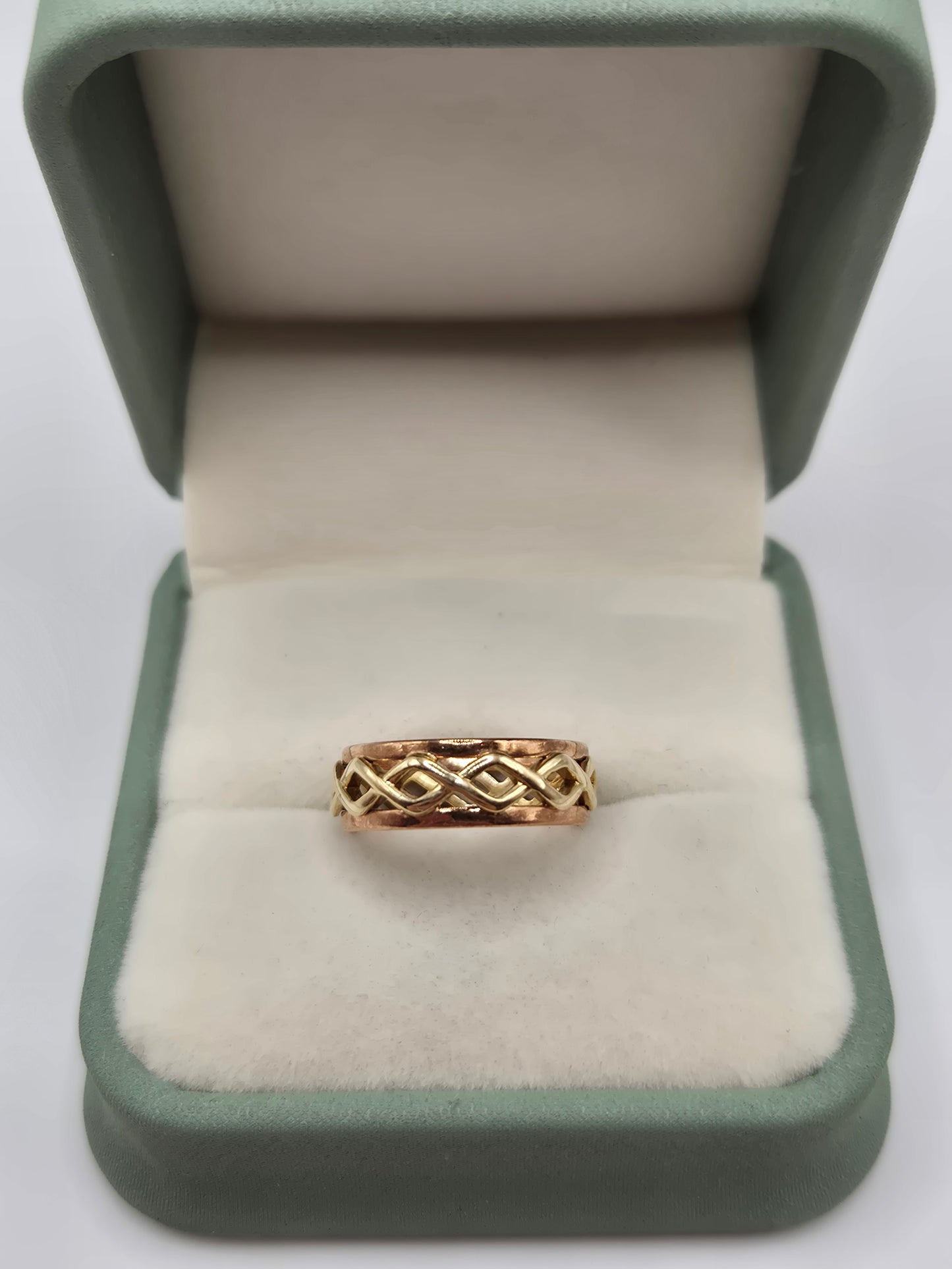 9ct two tone gold clogau ring