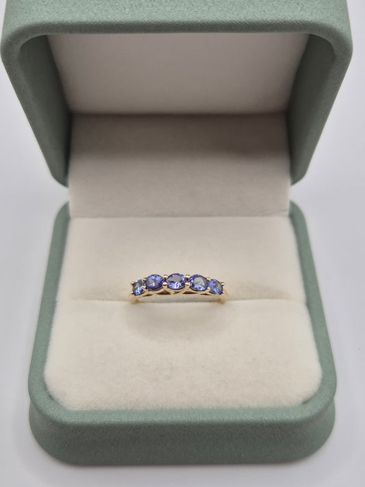 9ct gold tanzanite ring