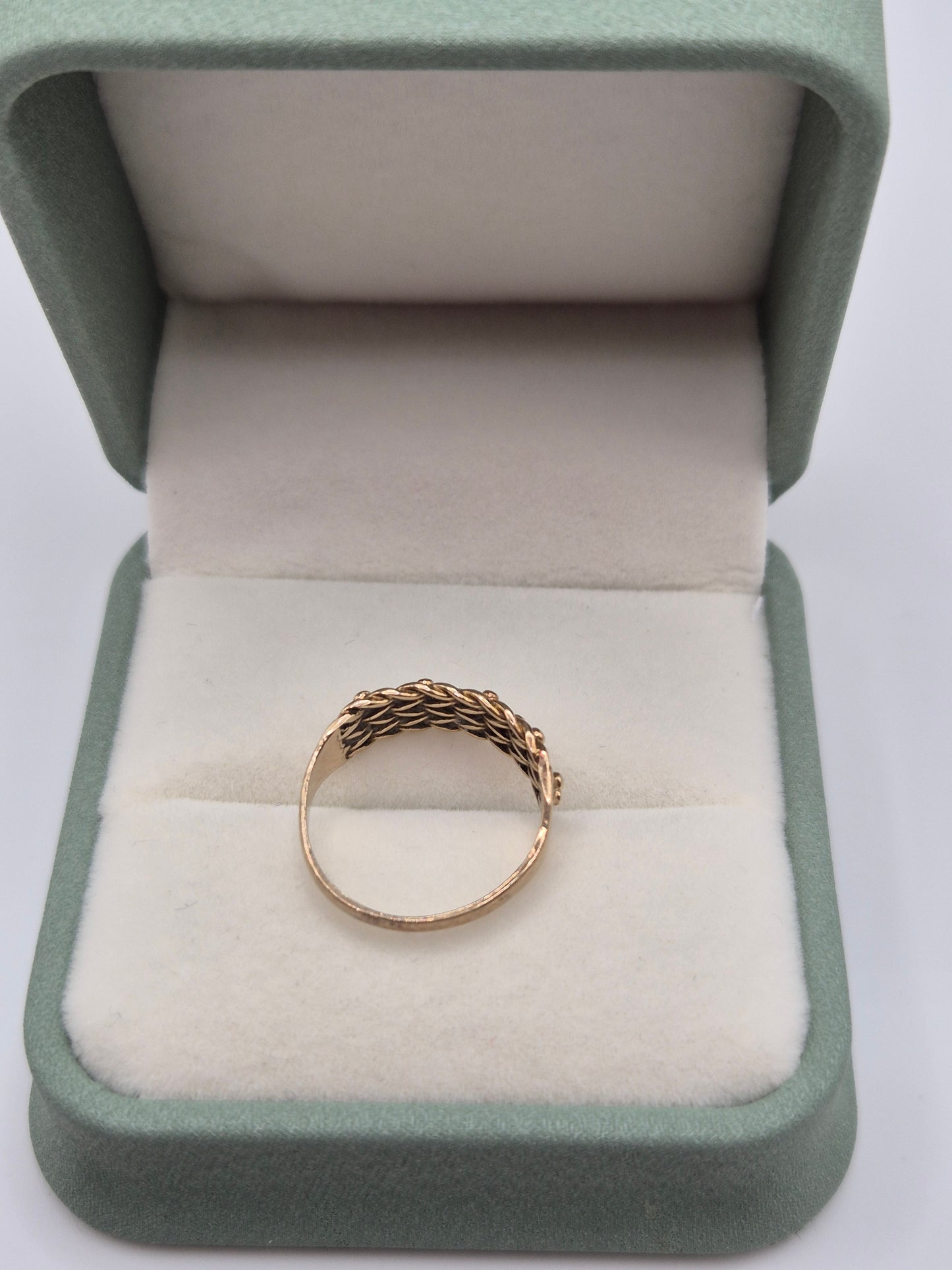9ct gold keeper ring