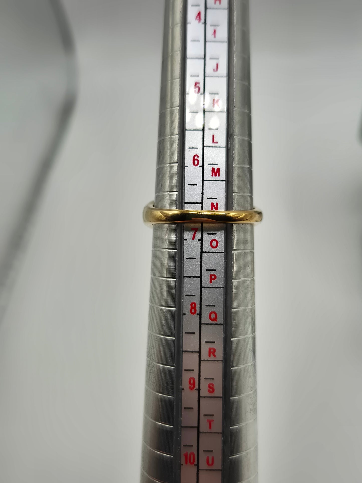 9ct gold blue and white diamond ring