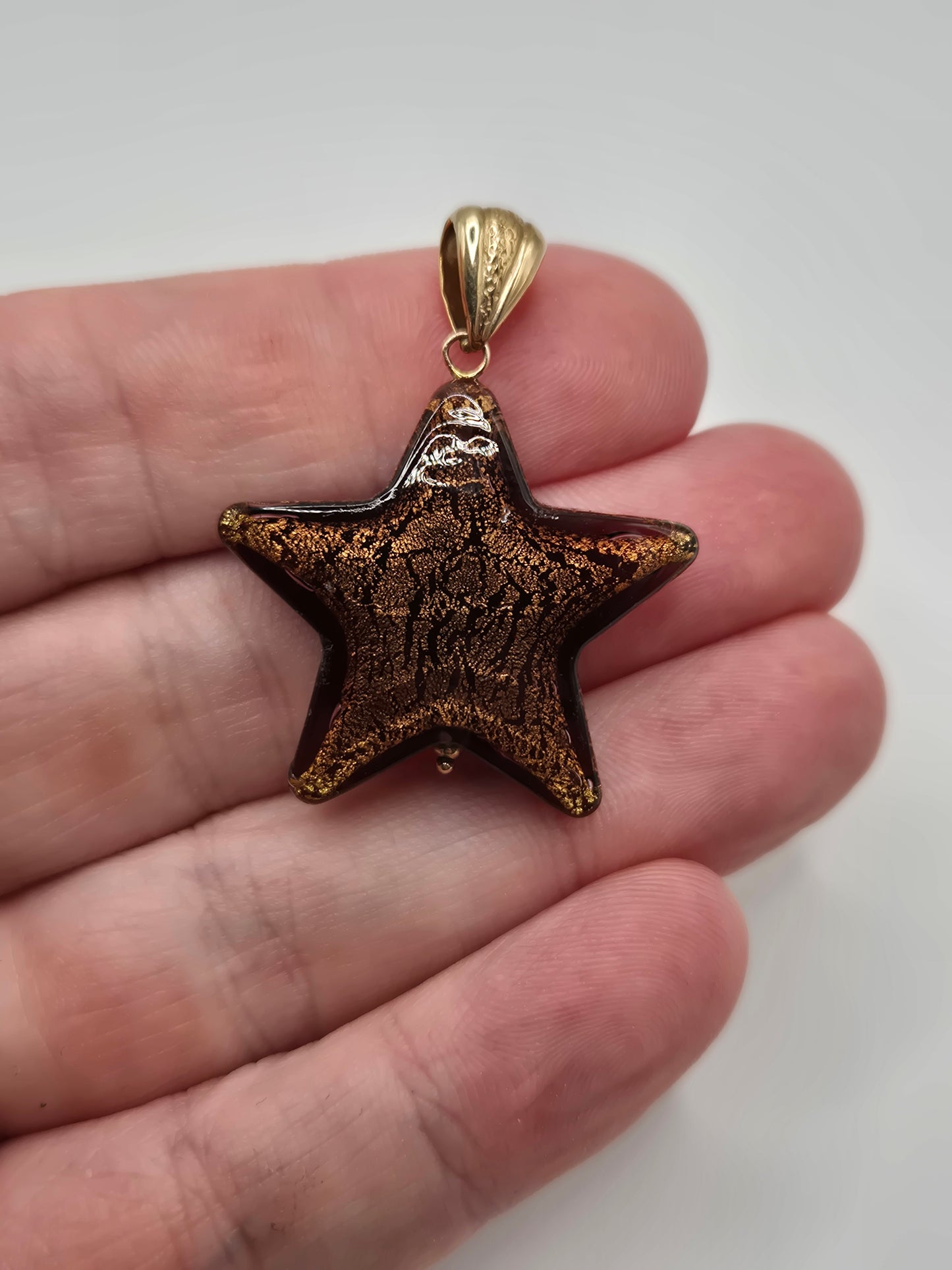 9ct gold gemstone star pendant