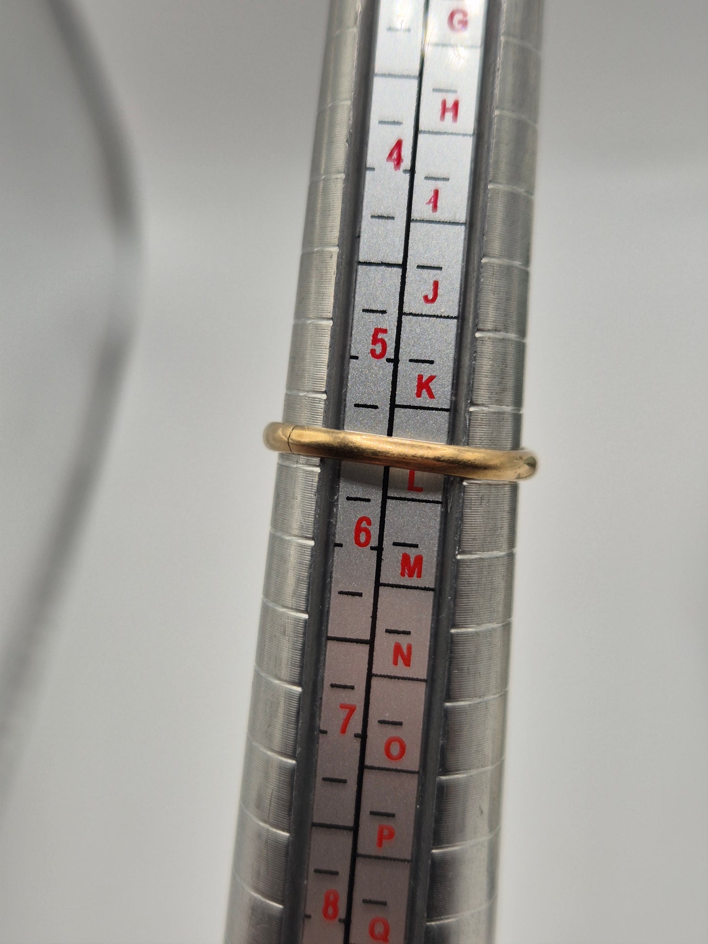 Vintage 9ct gold and platinum diamond heart ring