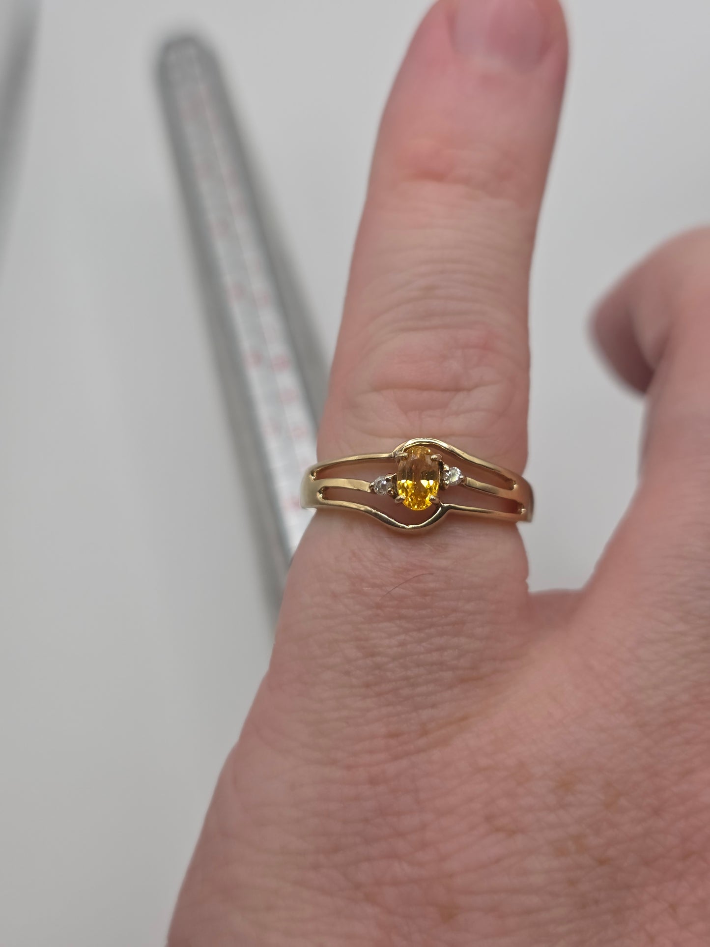 9ct gold citrine and diamond ring