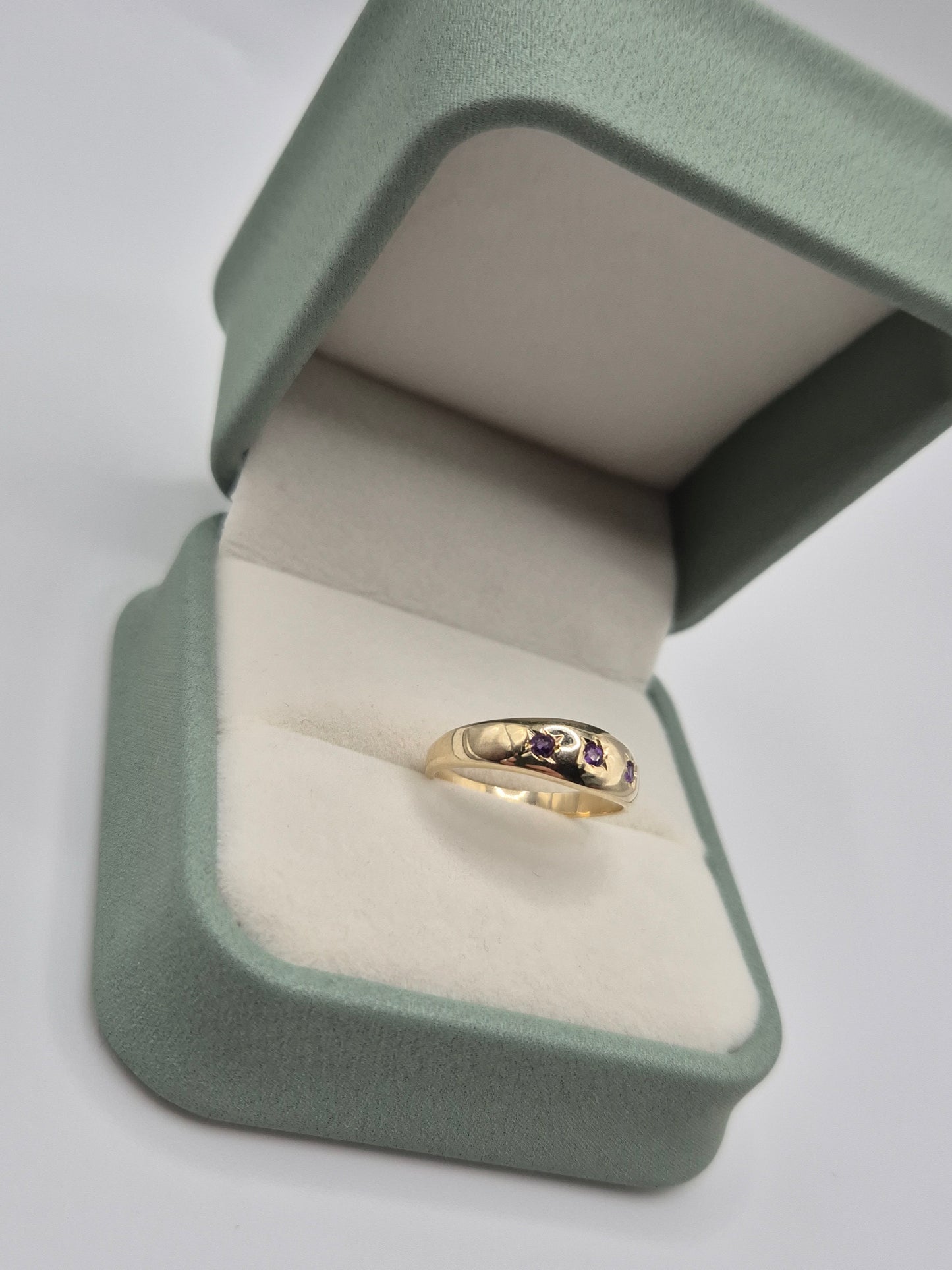 9ct gold amethyst gypsy ring