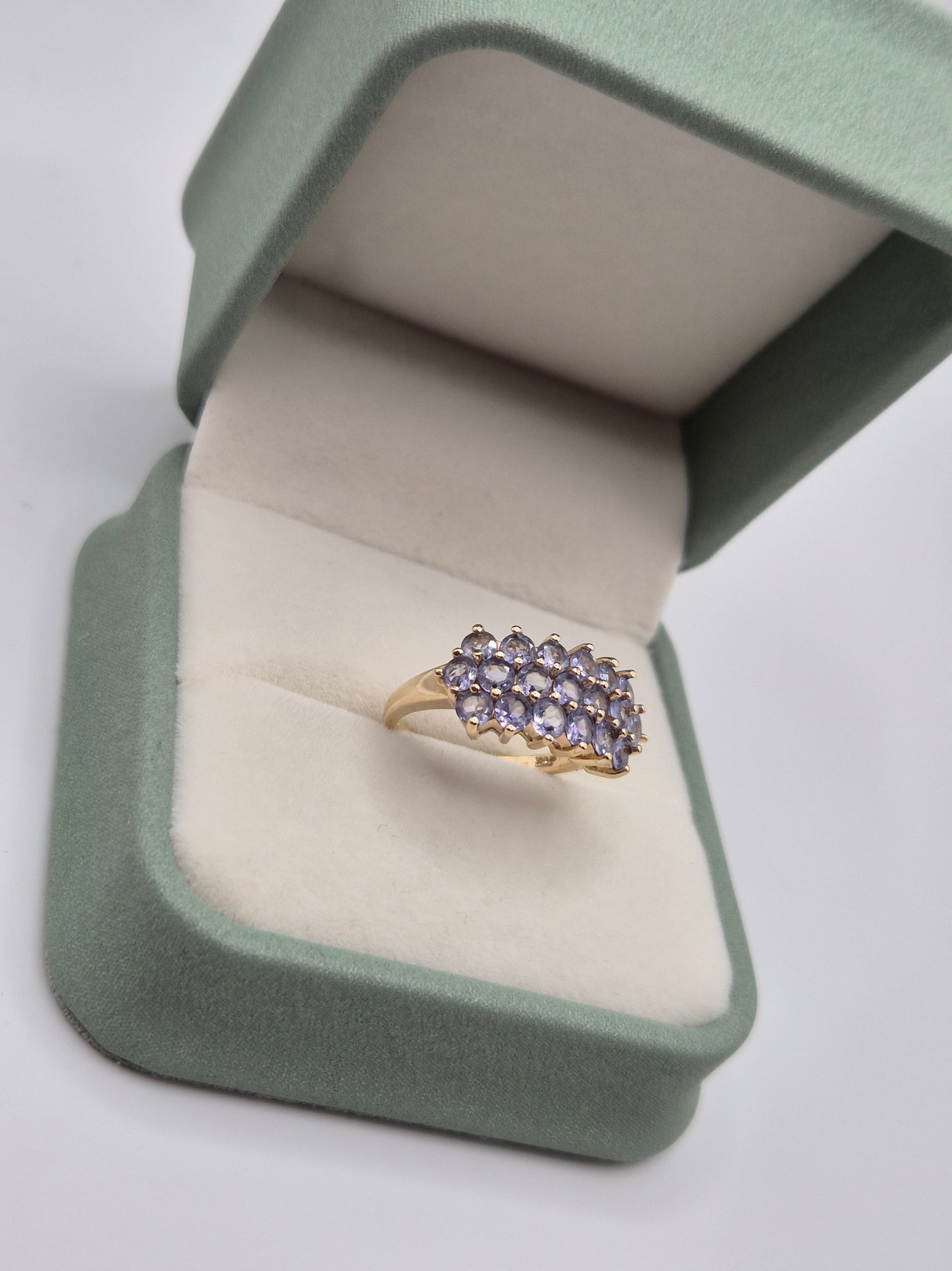 9ct gold tanzanite cluster ring