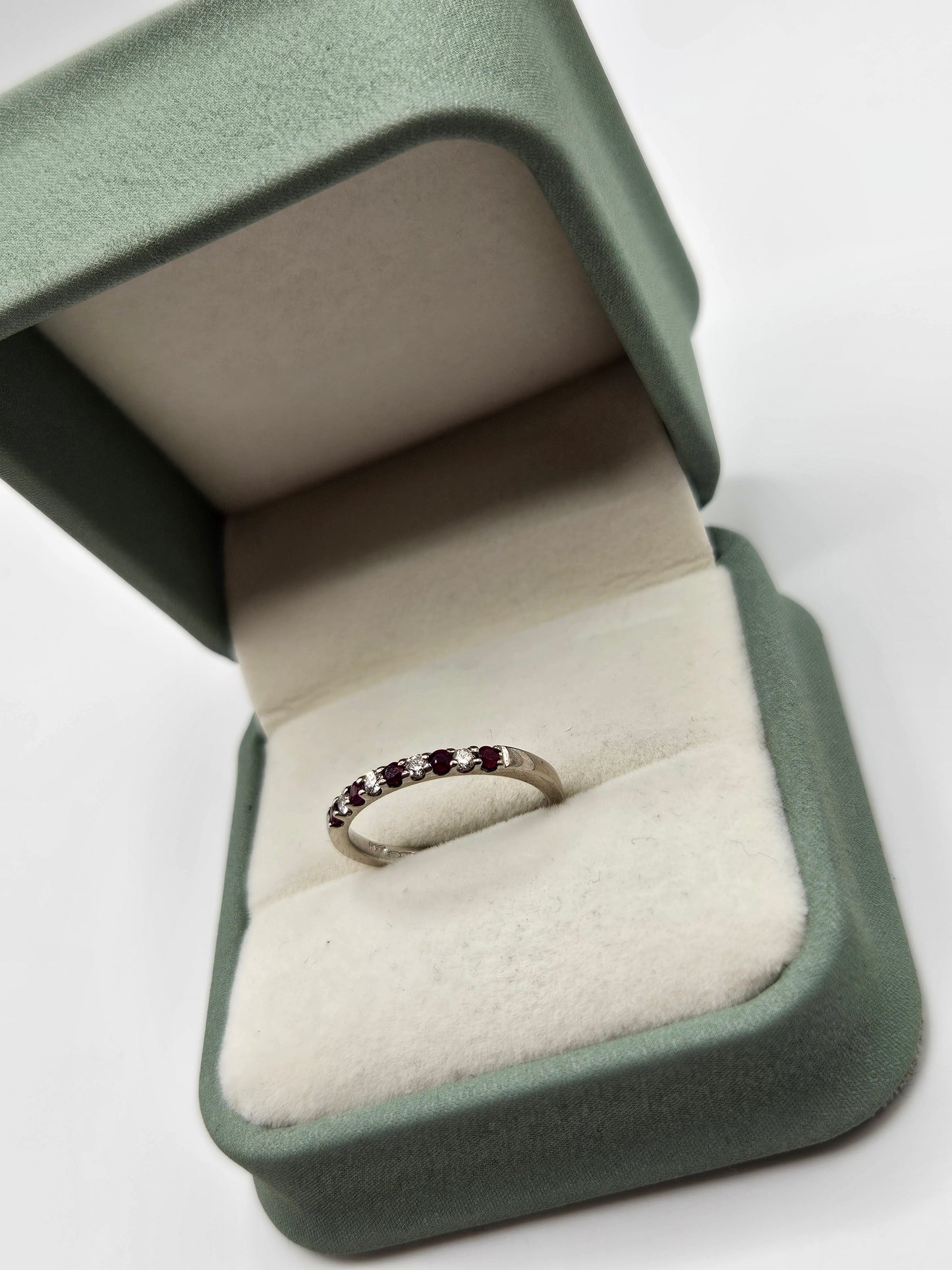 9ct white gold ruby and diamond ring