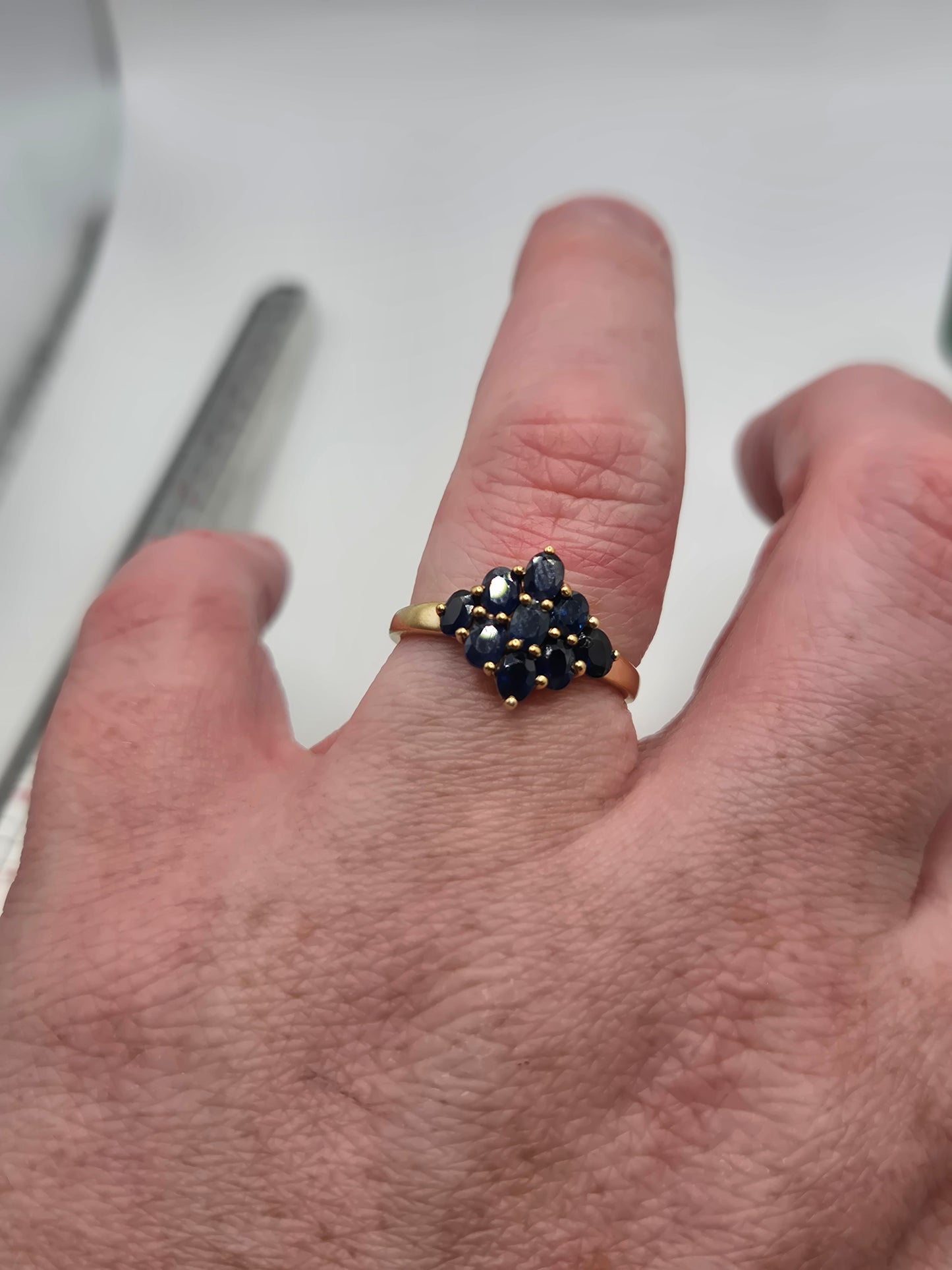 9ct gold sapphire ring