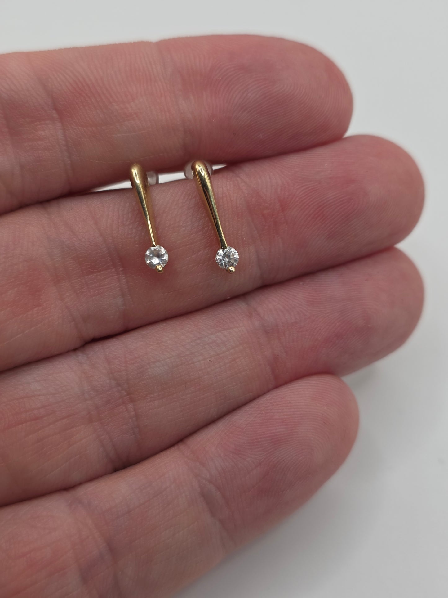 9ct gold cz earrings